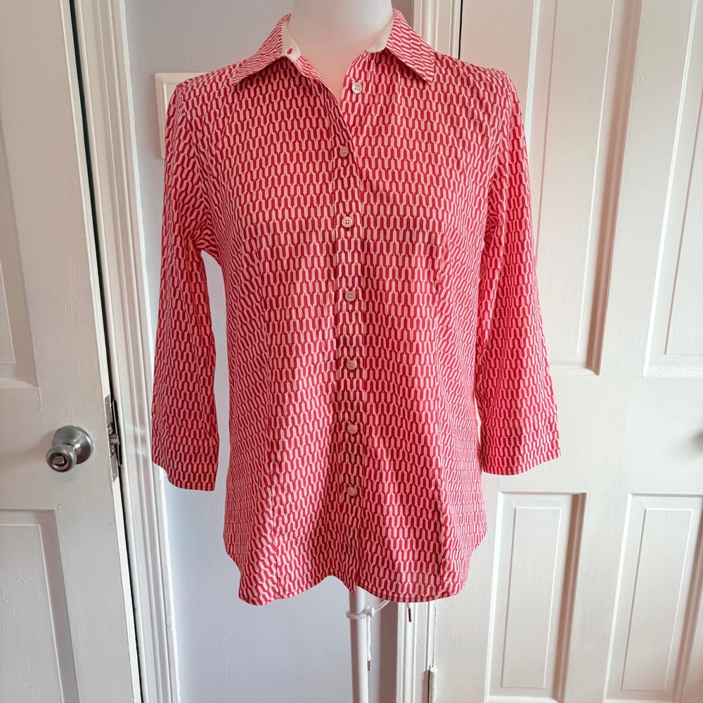 Talbots Womens 6P Button Down Shirt Coral Geometric Wrinkle Resistant 3/4 Sleeve